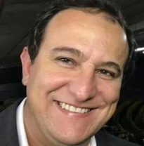 Dr. César Martoreli da Silveira